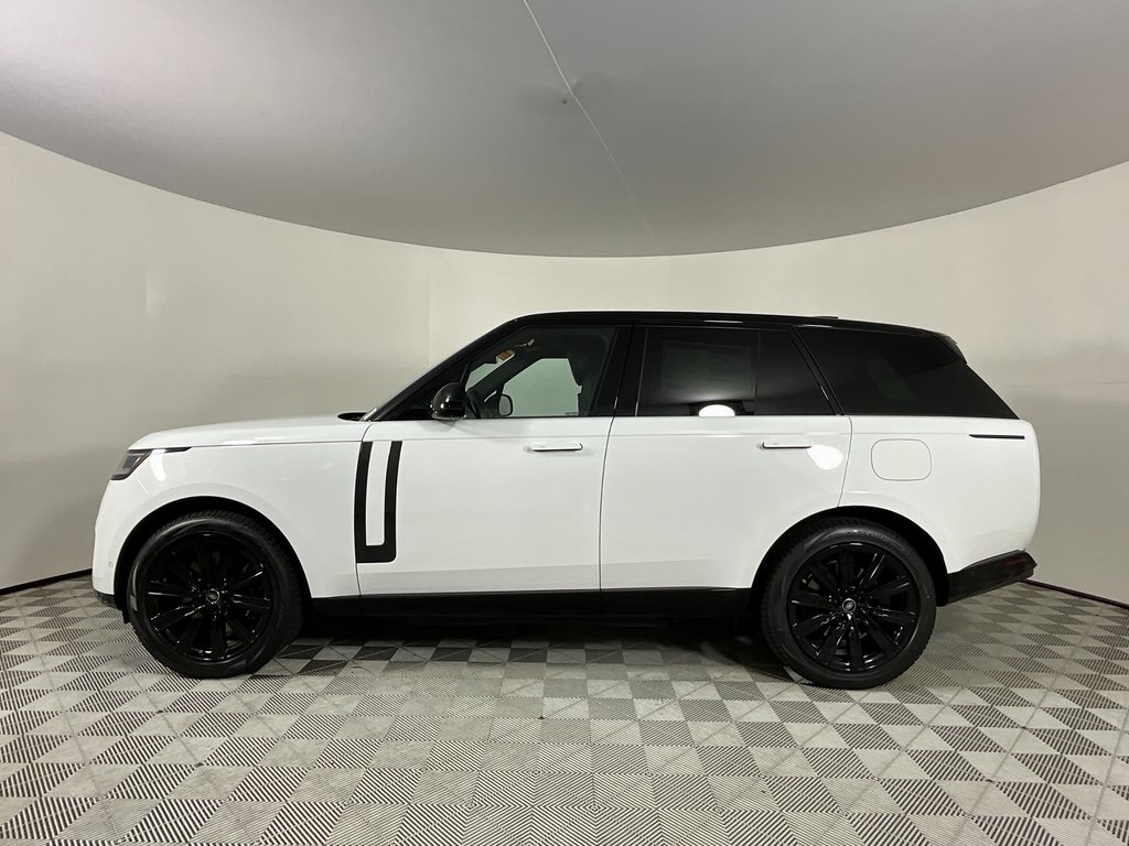 2025 Land Rover Range Rover SE photo 4