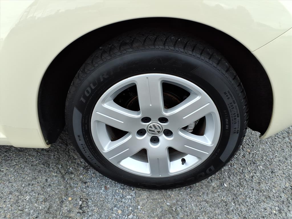 2007 Volkswagen Beetle 2.5 photo 2