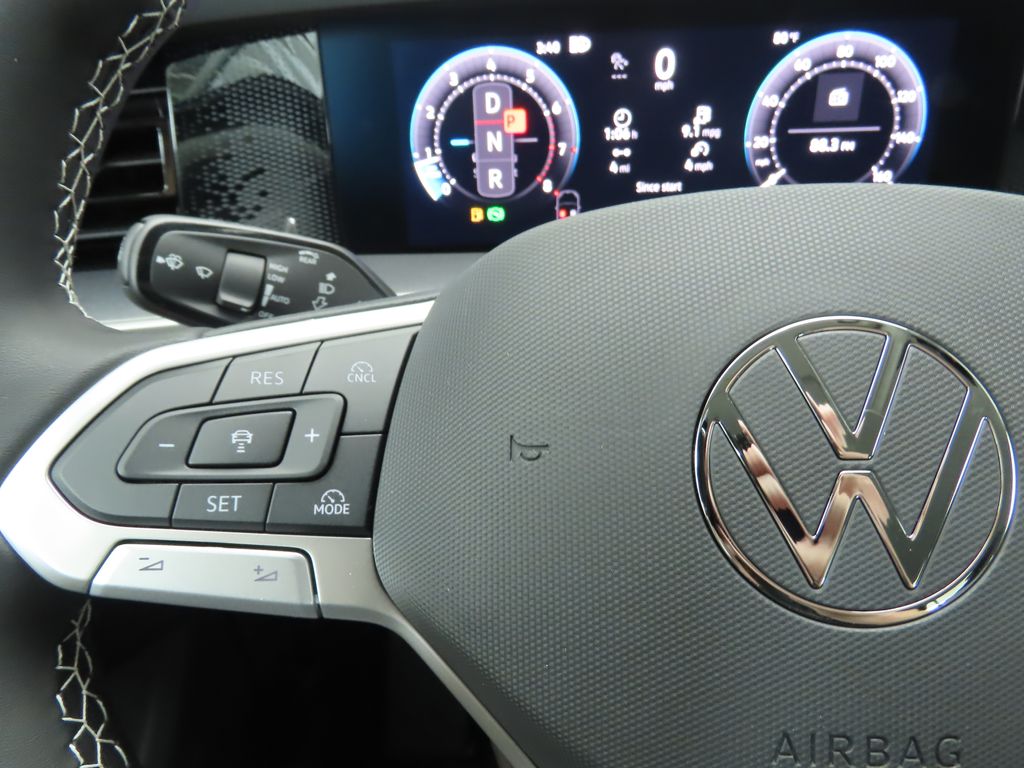 2026 Volkswagen Tiguan S photo 4