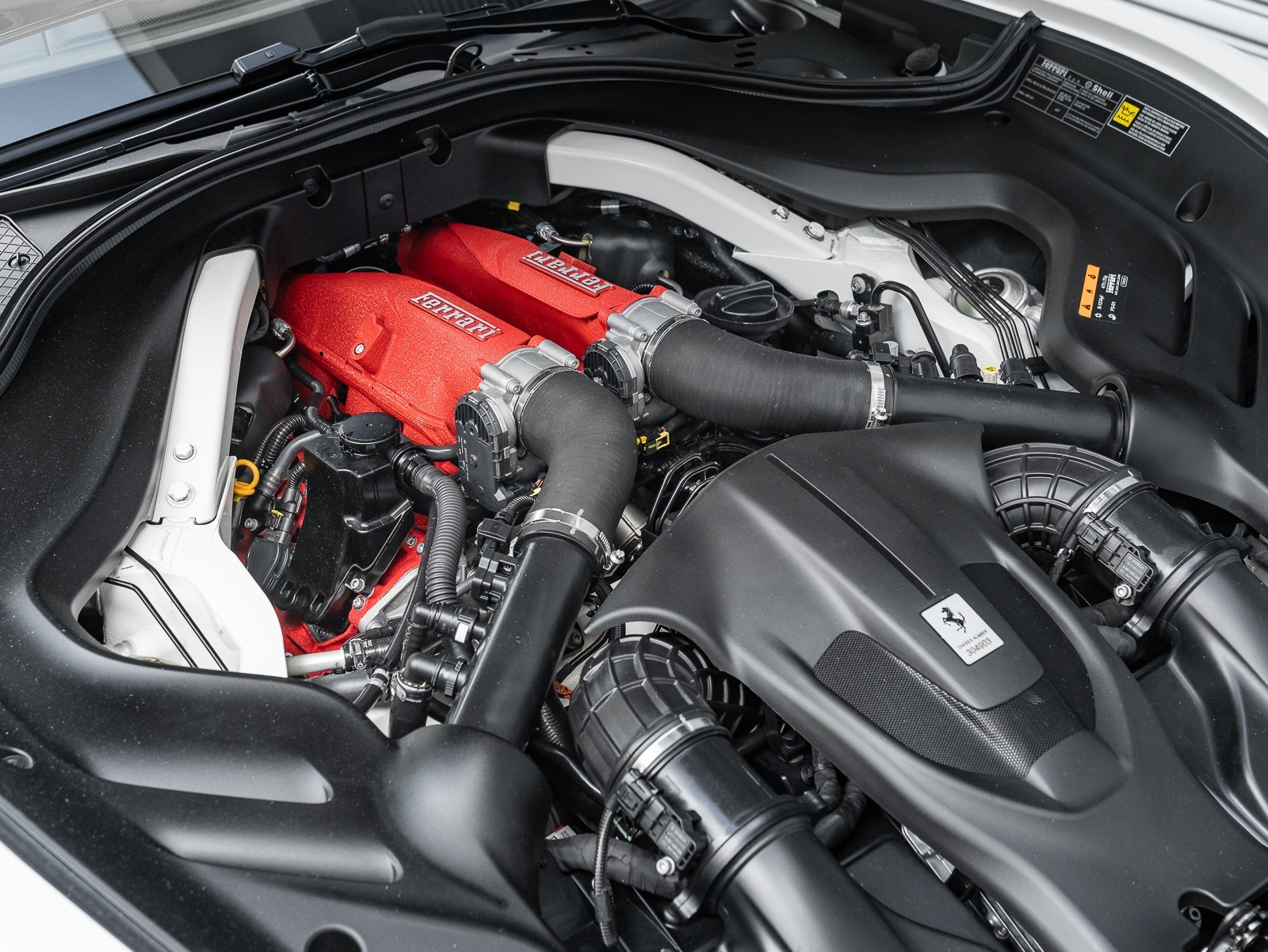 2024 Ferrari Roma Spider photo 36