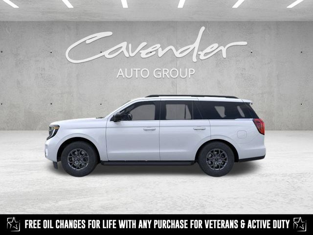 2025 Ford Expedition photo 2