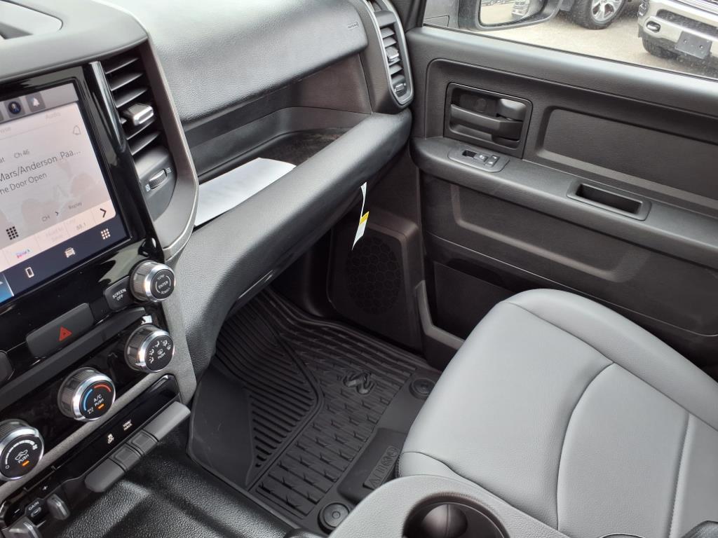 2025 Ram 2500 Tradesman photo 17