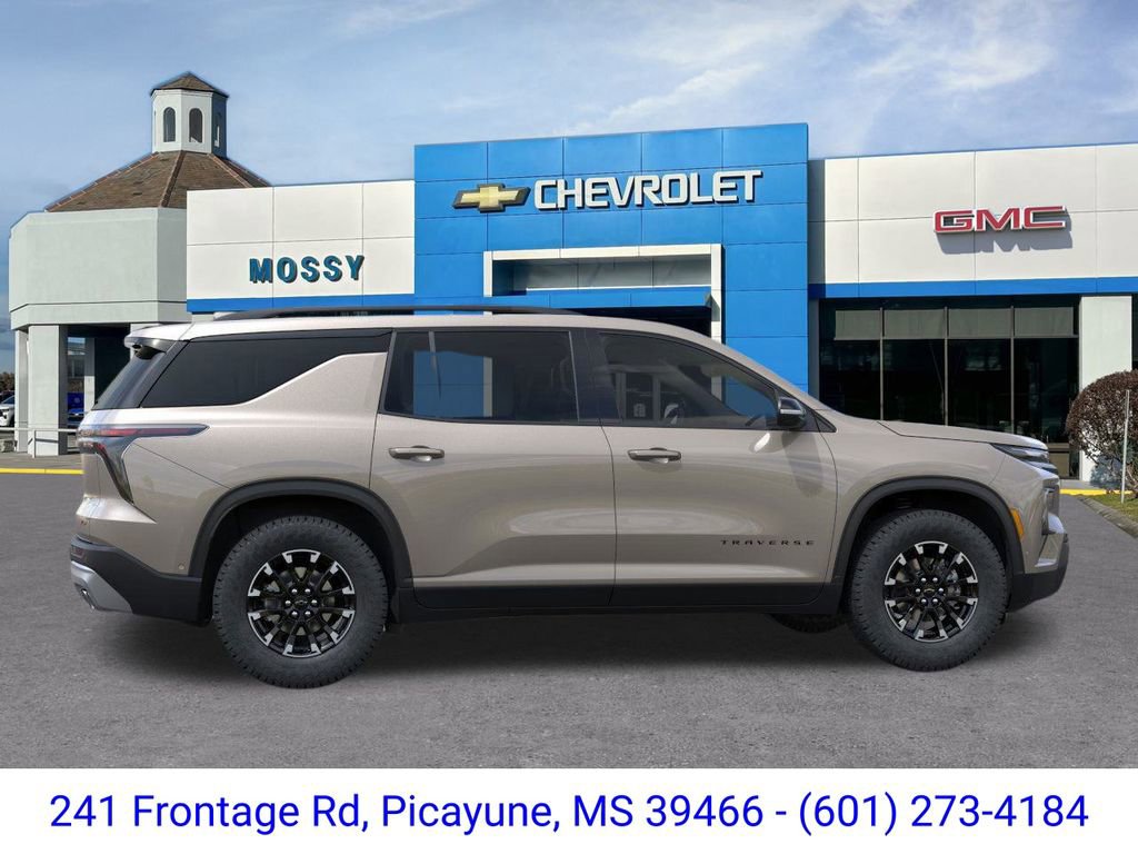 2026 Chevrolet Traverse Z71 photo 2