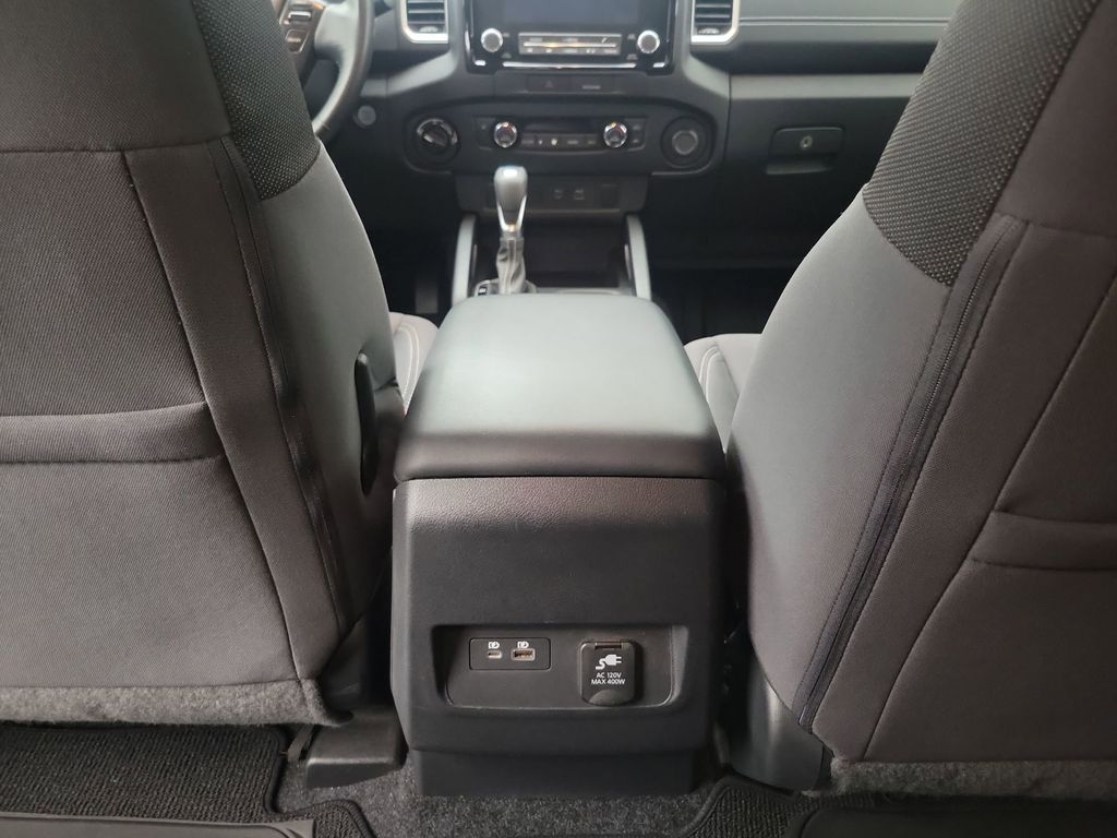 2022 Nissan Frontier SV photo 21