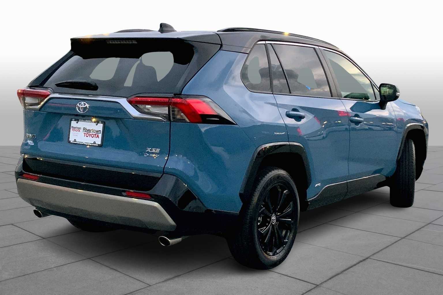 2025 Toyota RAV4 Hybrid XSE photo 12