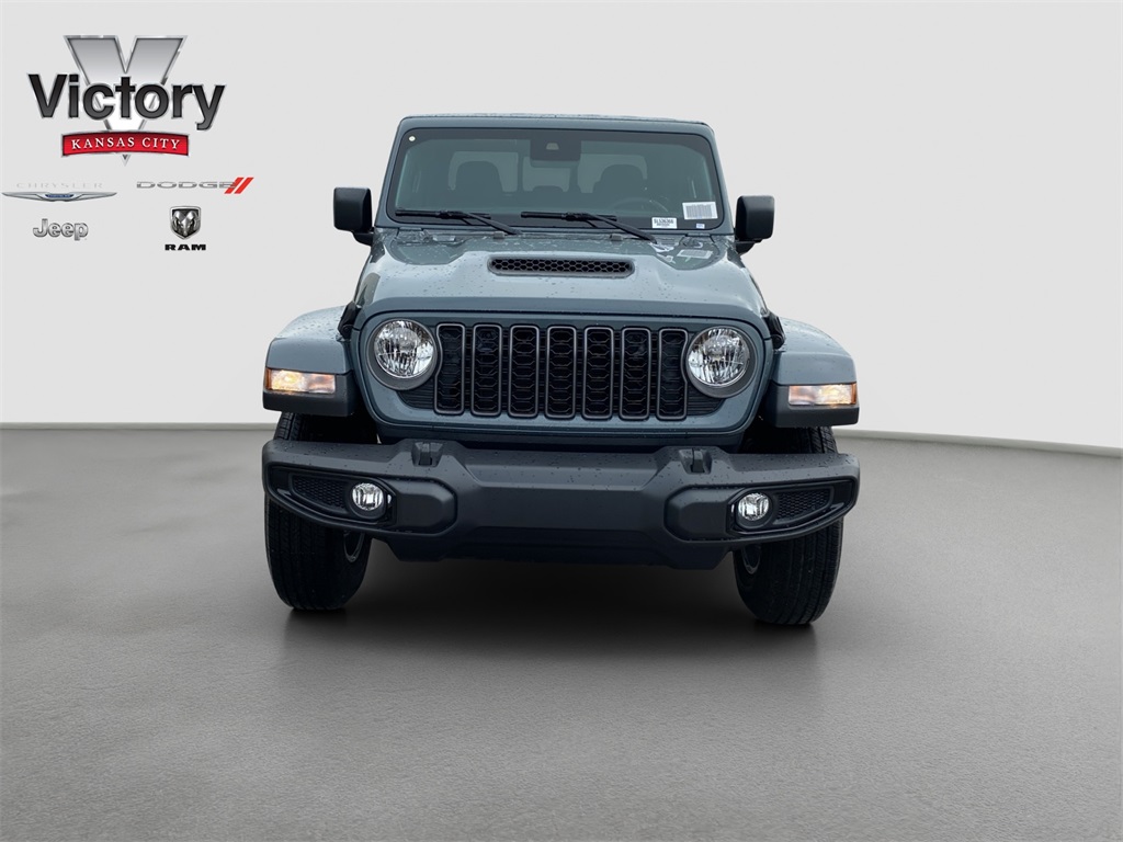 2025 Jeep Gladiator Sport S photo 2