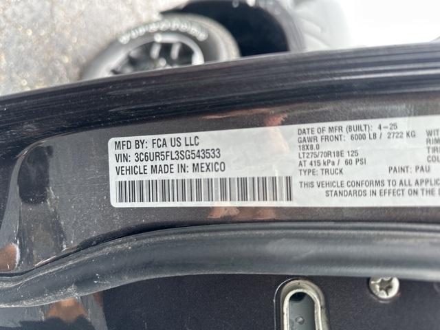 2025 Ram 2500 Laramie photo 8