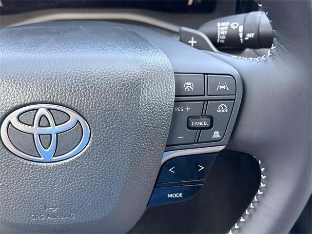 2025 Toyota Camry SE photo 18