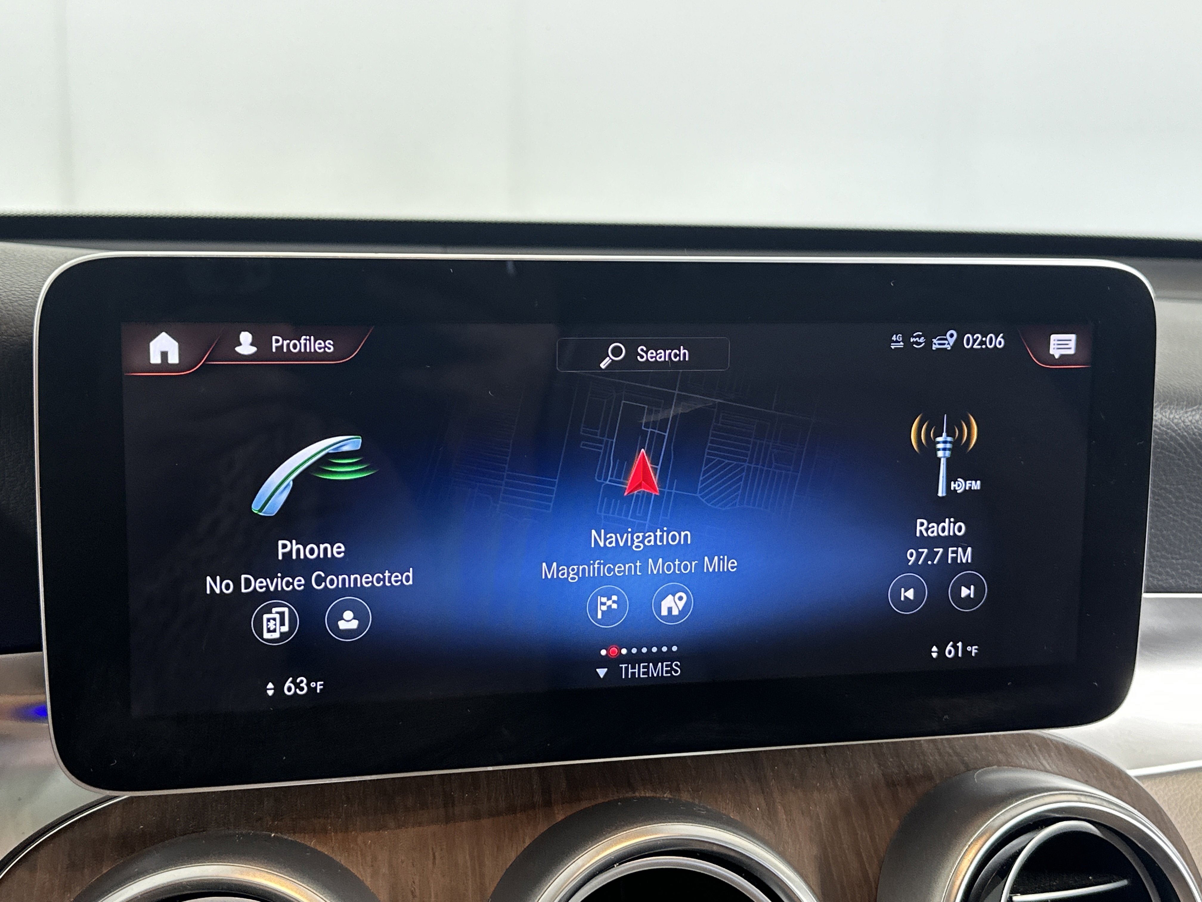2022 Mercedes Benz GLC 300 4MATIC photo 4