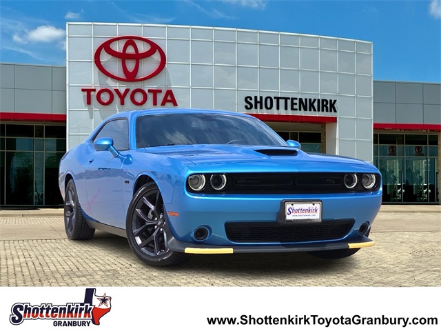 2023 Dodge Challenger R/T's photo