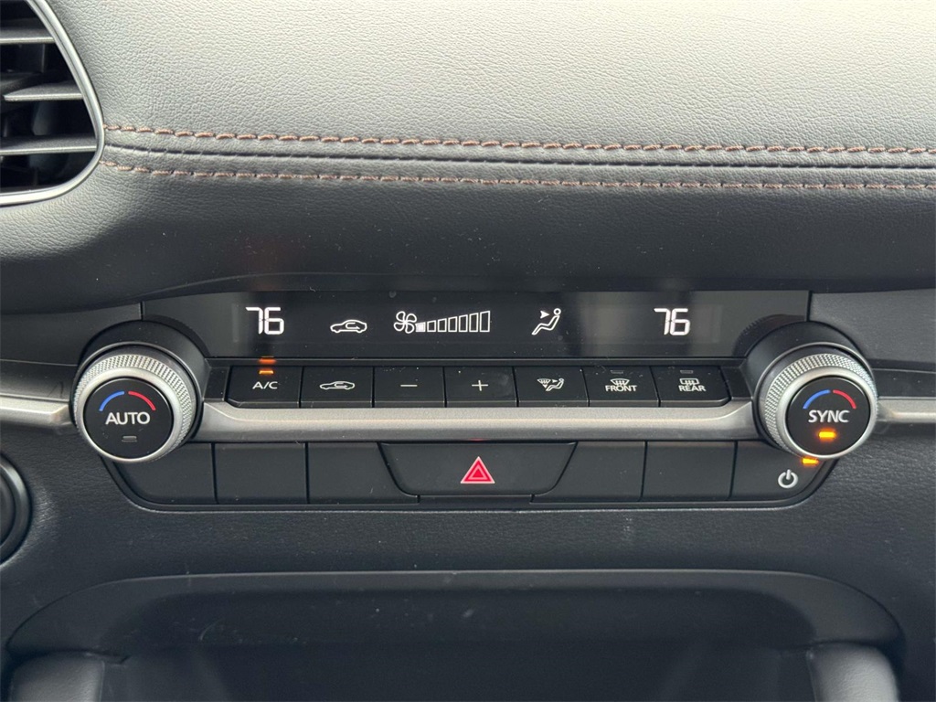 2025 Mazda Mazda3 2.5 Select Sport Base photo 19