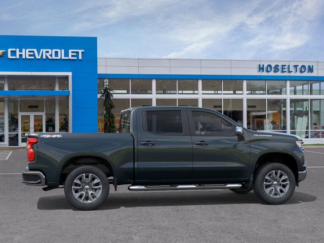 2025 Chevrolet Silverado 1500 LT photo 4