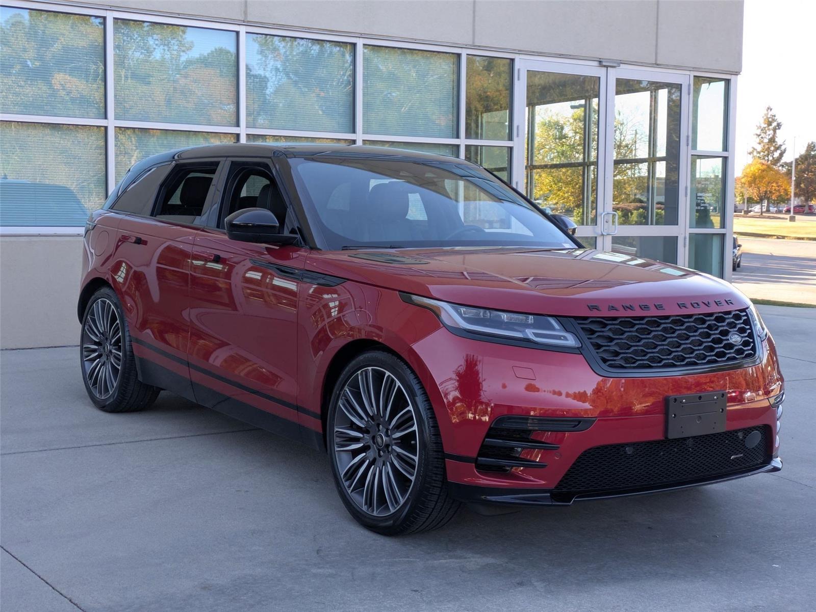 2023 Land Rover Range Rover Velar R-Dynamic S photo 3