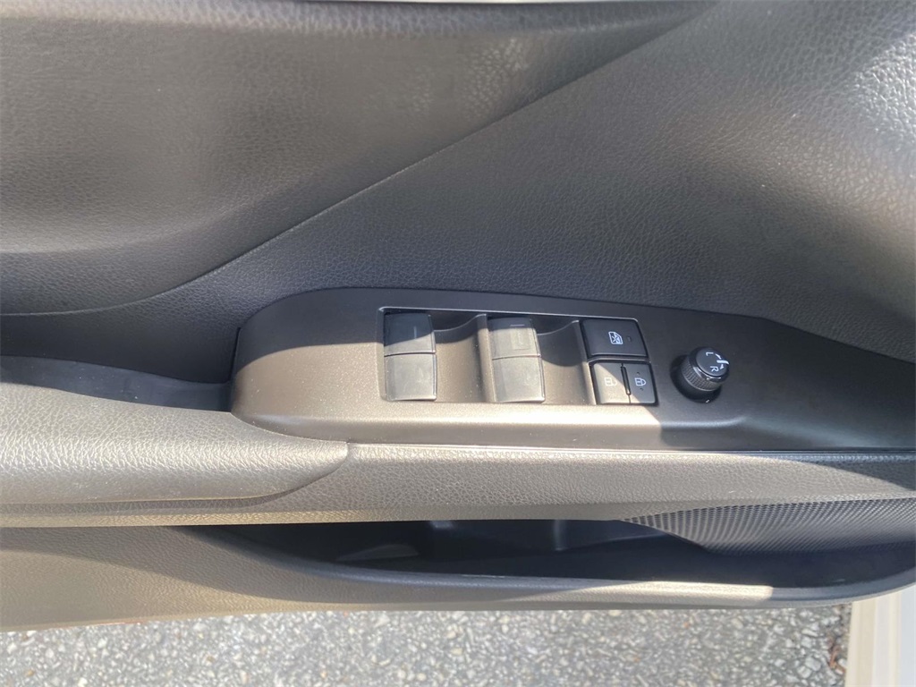2024 Toyota Camry SE photo 14