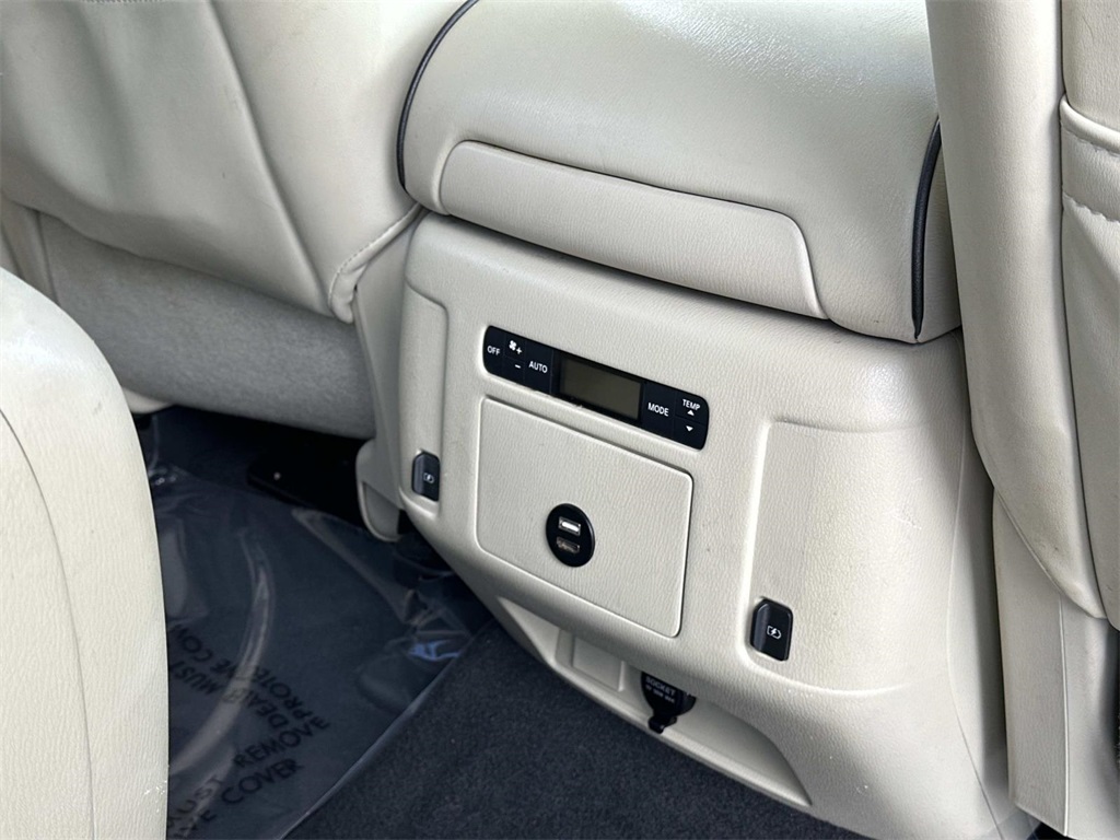 2018 Infiniti QX80 Base photo 17