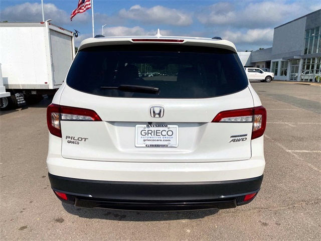 2022 Honda Pilot Special Edition photo 3