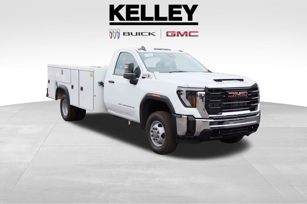 2026 GMC Sierra 3500 Chassis Cab Pro's photo