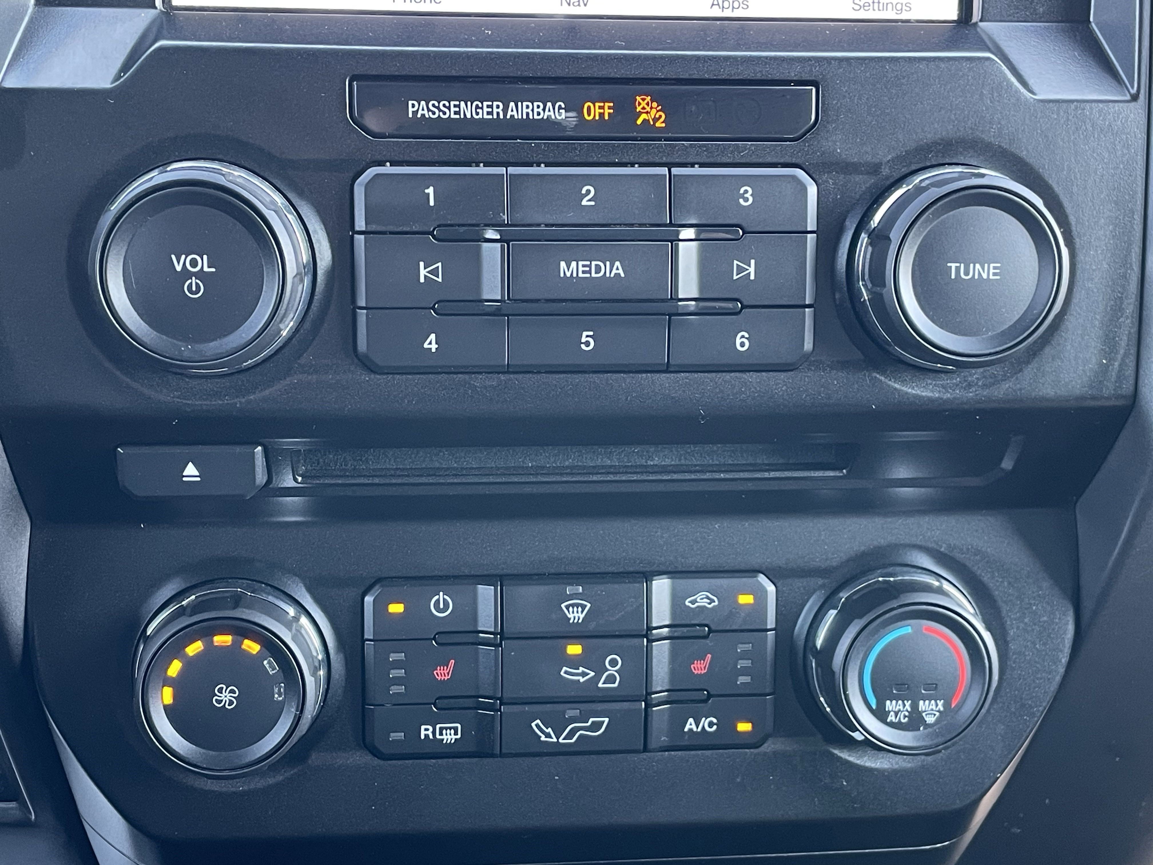 2017 Ford F-150 XLT photo 6