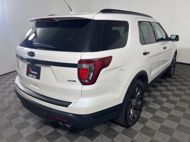 2018 Ford Explorer Sport photo 4