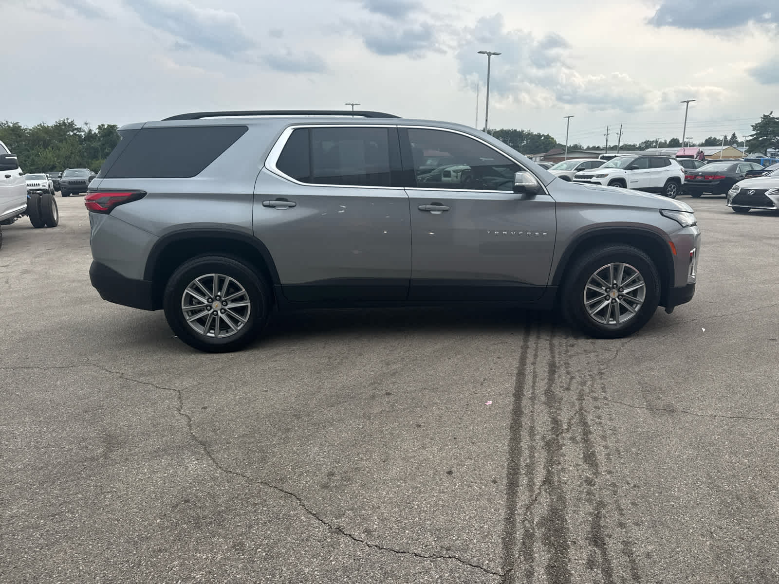 2023 Chevrolet Traverse Leather photo 6