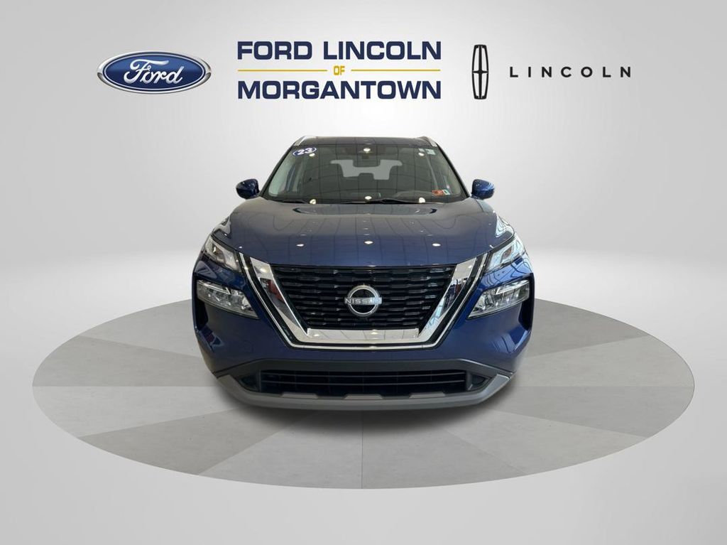 2023 Nissan Rogue SV photo 2