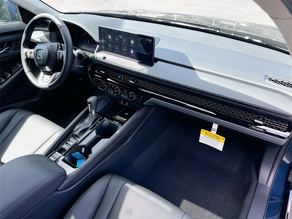 2025 Honda Accord Hybrid Touring photo 30