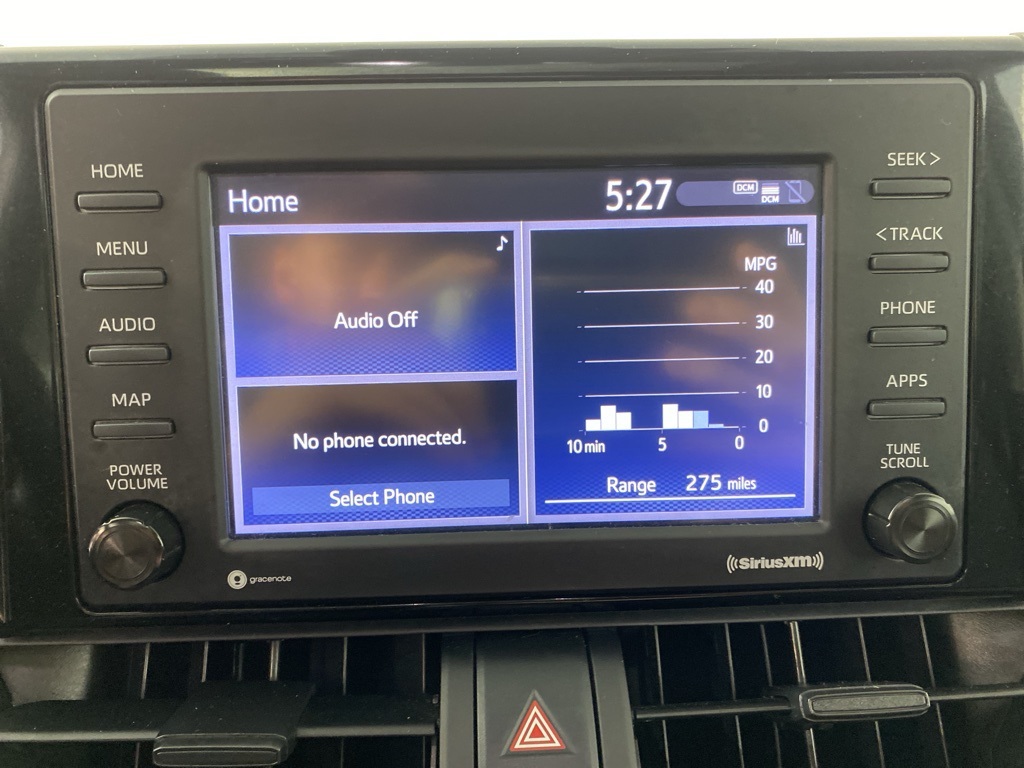 2022 Toyota RAV4 XLE photo 3