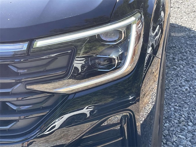 2026 Volkswagen Atlas Cross Sport SEL R-Line photo 8
