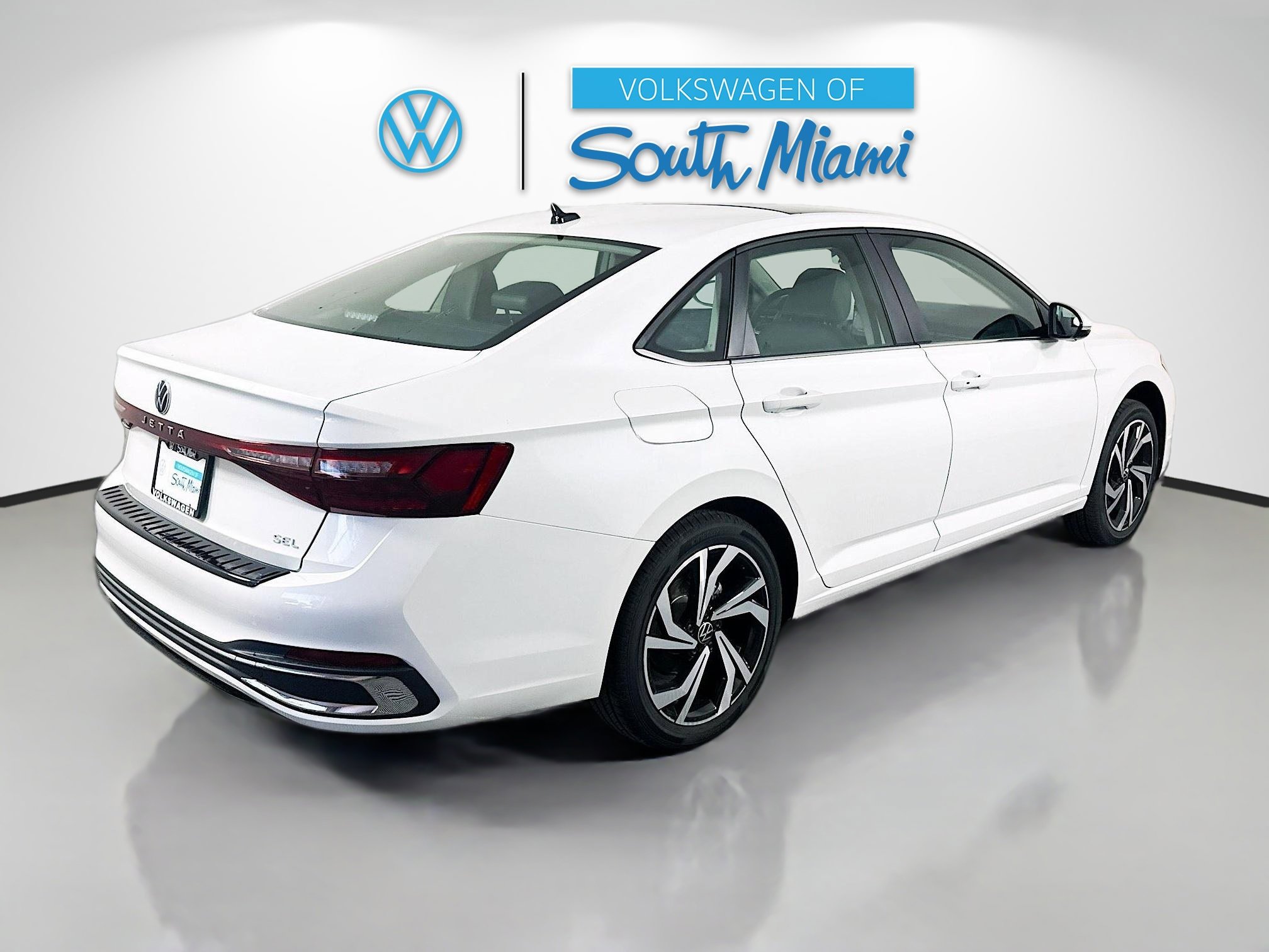 2025 Volkswagen Jetta 1.5T SEL photo 2