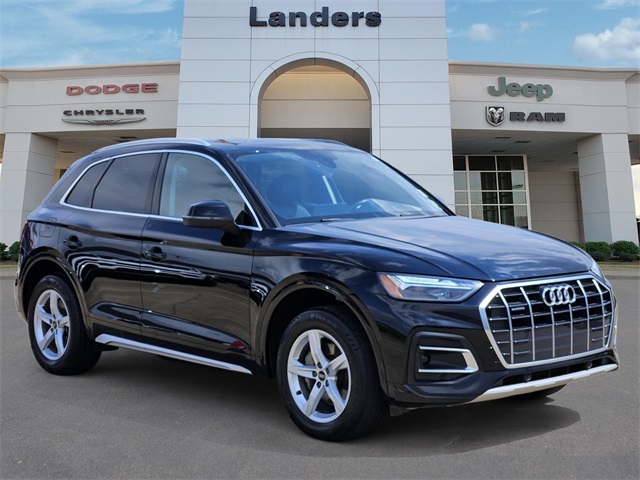 2021 Audi Q5 45 Premium photo 2