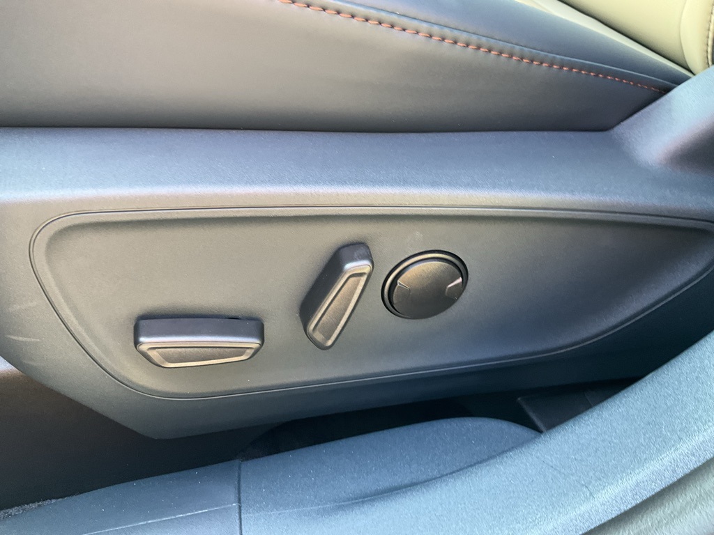 2025 Ford Maverick Lariat photo 17