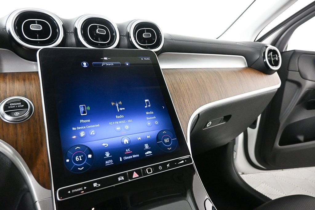 2024 Mercedes Benz GLC 300 4MATIC photo 11