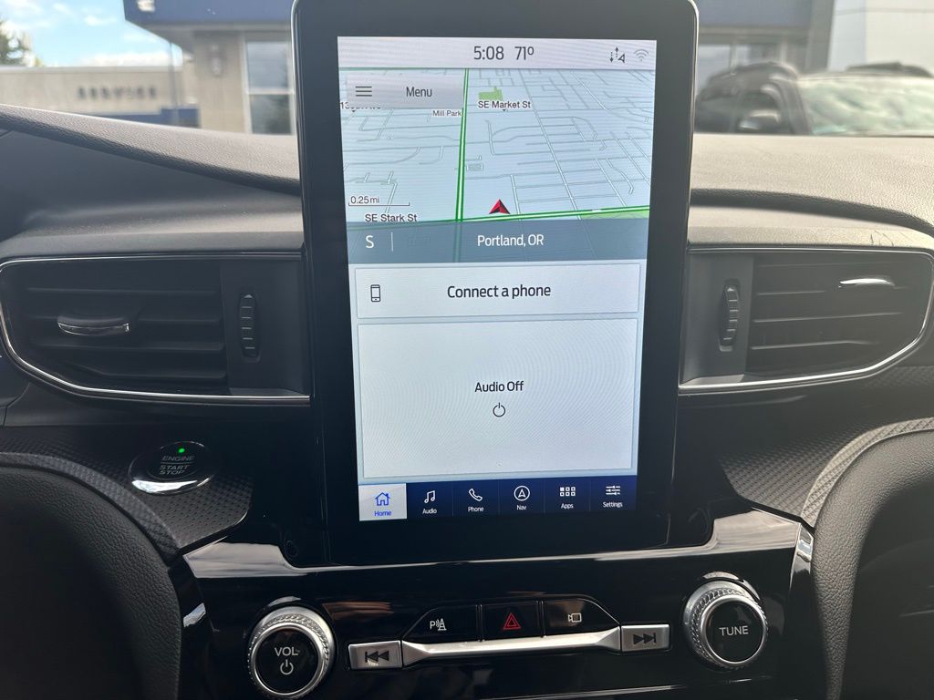 2021 Ford Explorer ST photo 23
