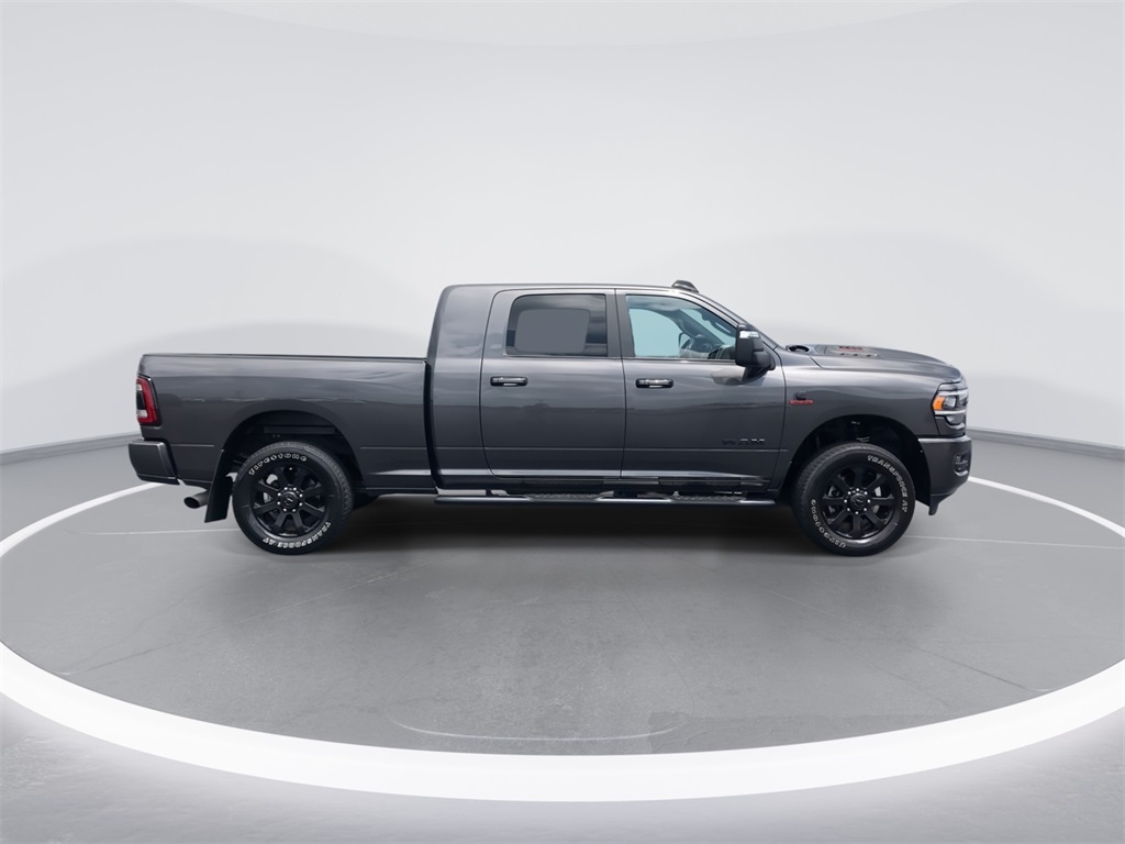 2023 Ram 3500 Laramie photo 8