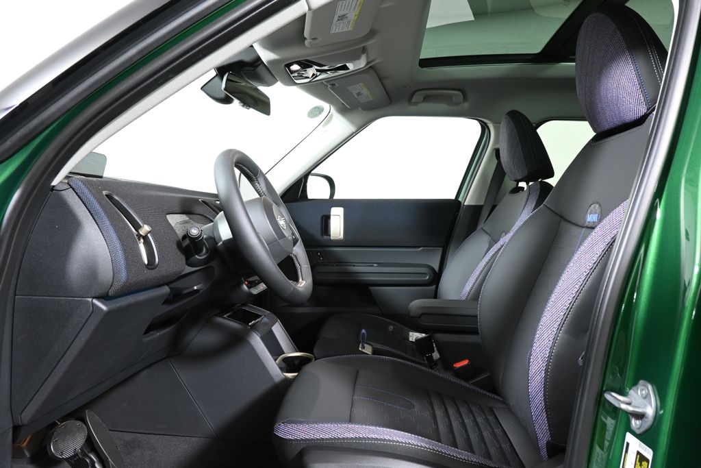 2025 Mini Countryman S ALL4 photo 3