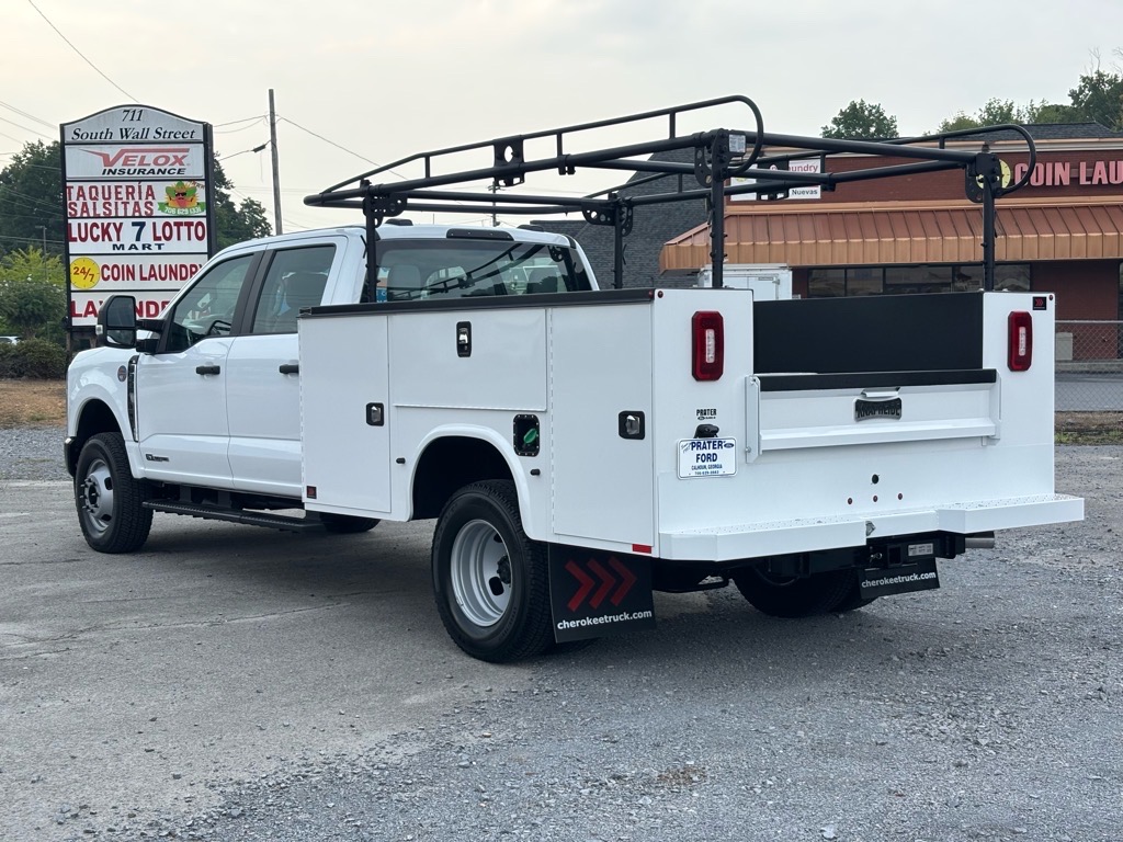 2025 Ford F-350 XL photo 2