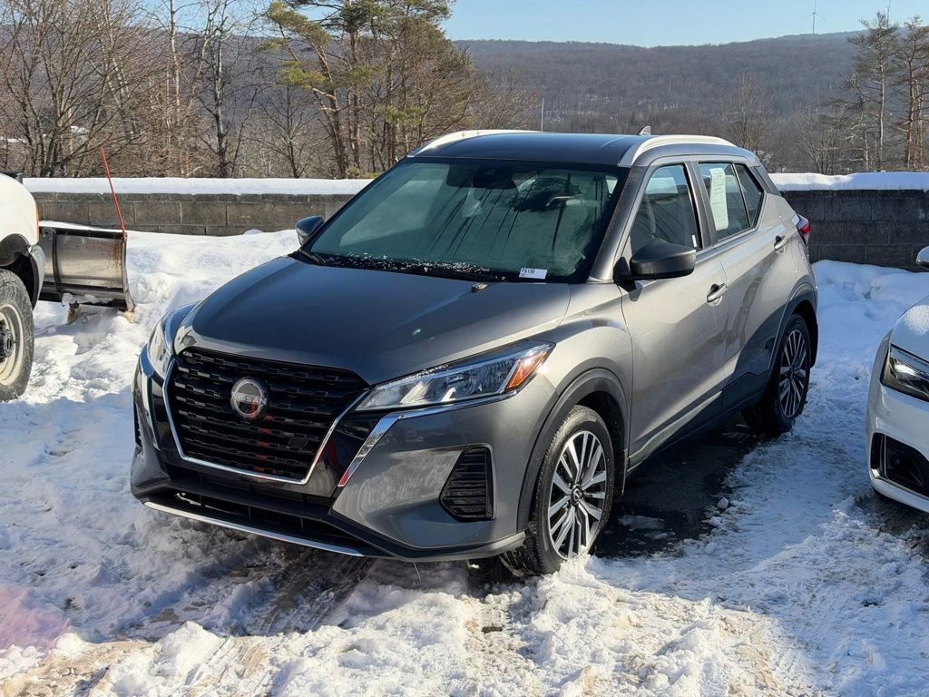 2022 Nissan Kicks SV