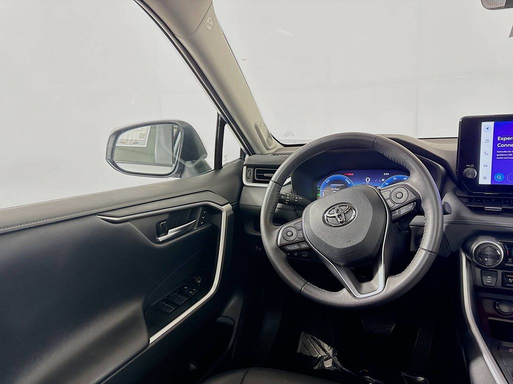 2024 Toyota RAV4 Hybrid Limited photo 21