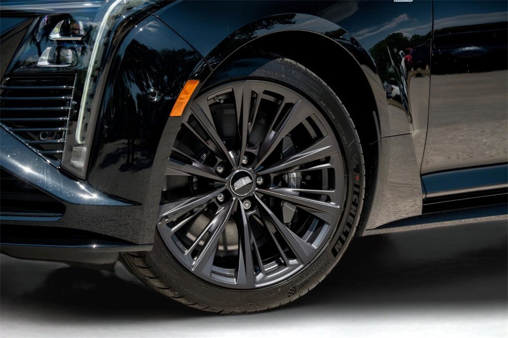 2025 Cadillac CT5 V photo 32