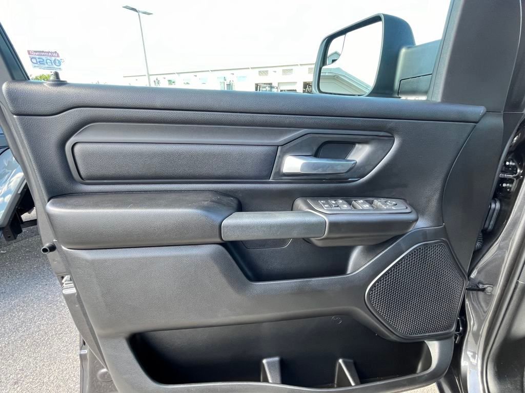 2025 Ram 1500 Tradesman photo 19