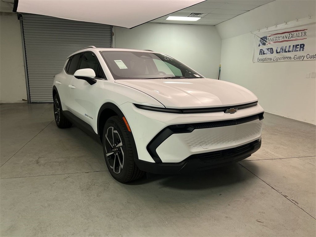 2026 Chevrolet Equinox EV 2LT's photo