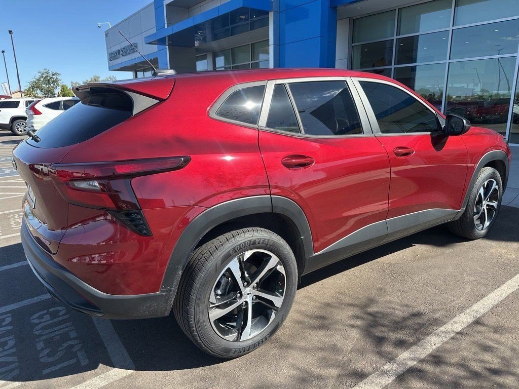 2024 Chevrolet Trax photo 4