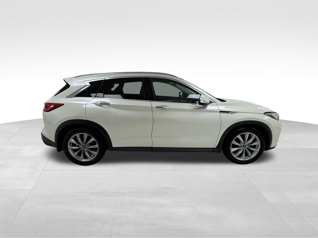 2020 Infiniti QX50 Luxe AWD photo 8