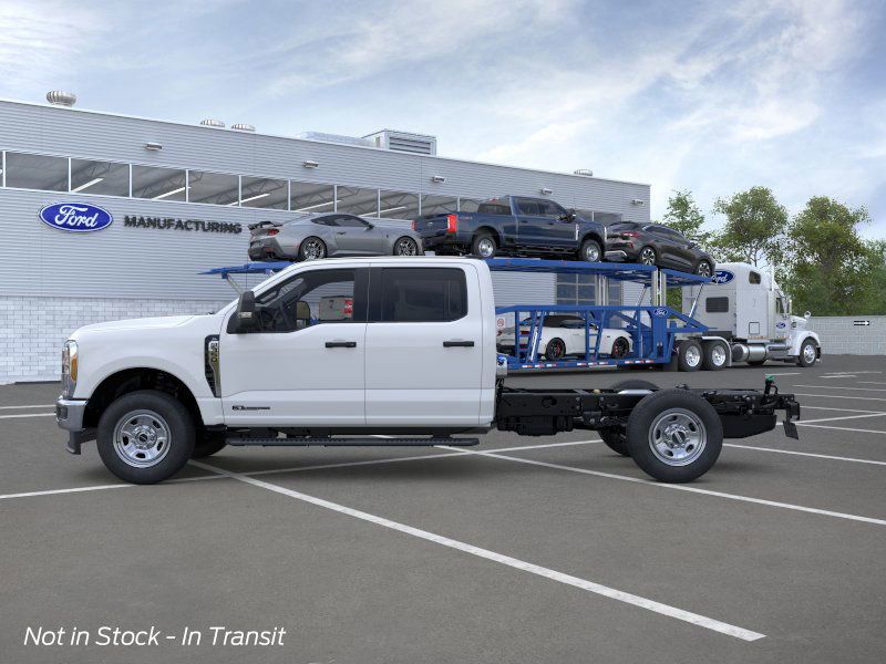 2026 Ford F-350 photo 3