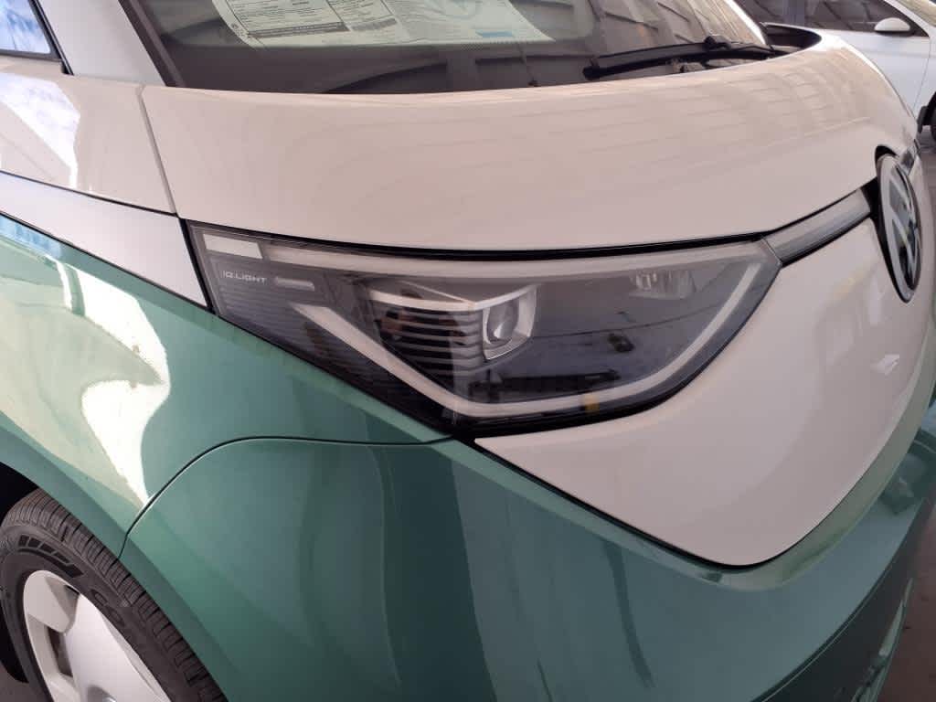 2025 Volkswagen ID. Buzz photo 2