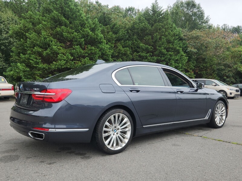 2016 Bmw 750i xDrive photo 3