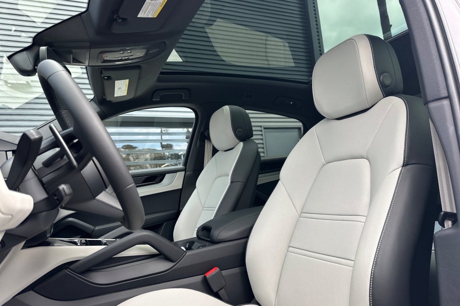 2026 Porsche Cayenne S E-Hybrid Coupe photo 5