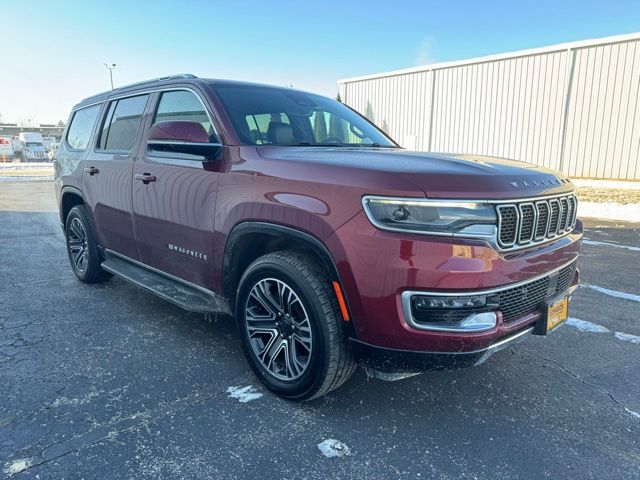 2022 Jeep Wagoneer Series III's photo