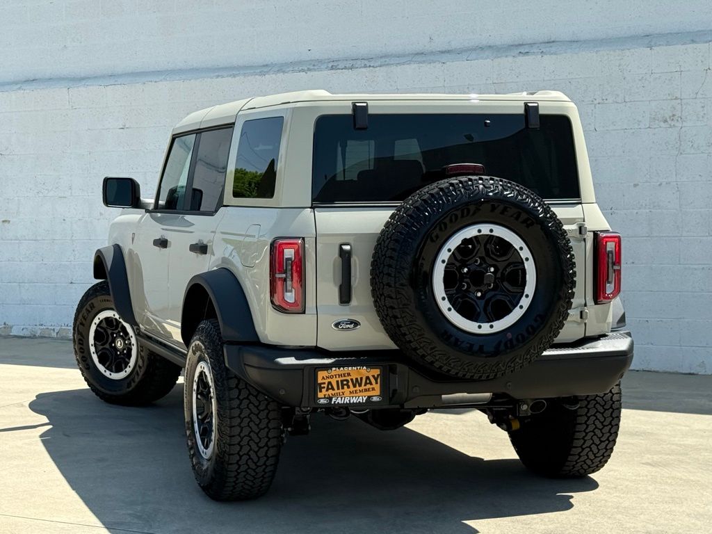 2025 Ford Bronco Badlands photo 5
