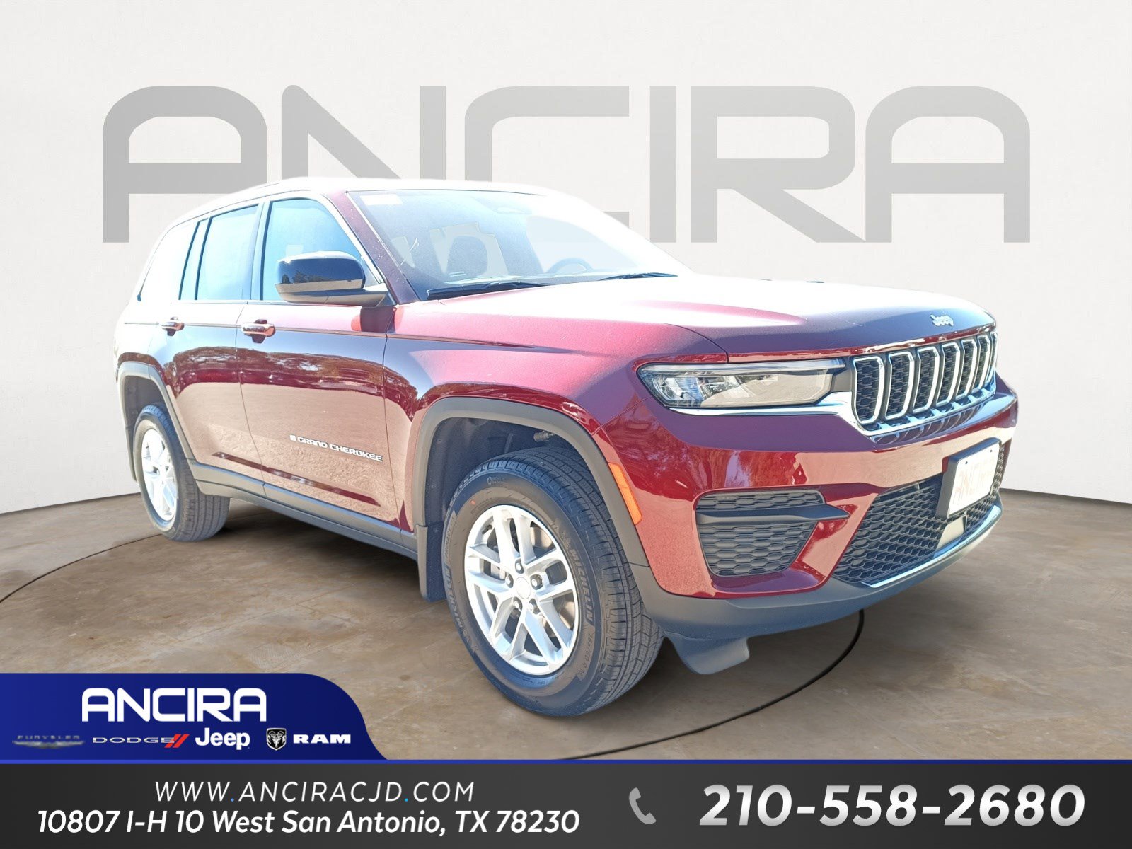 2025 Jeep Grand Cherokee Laredo's photo